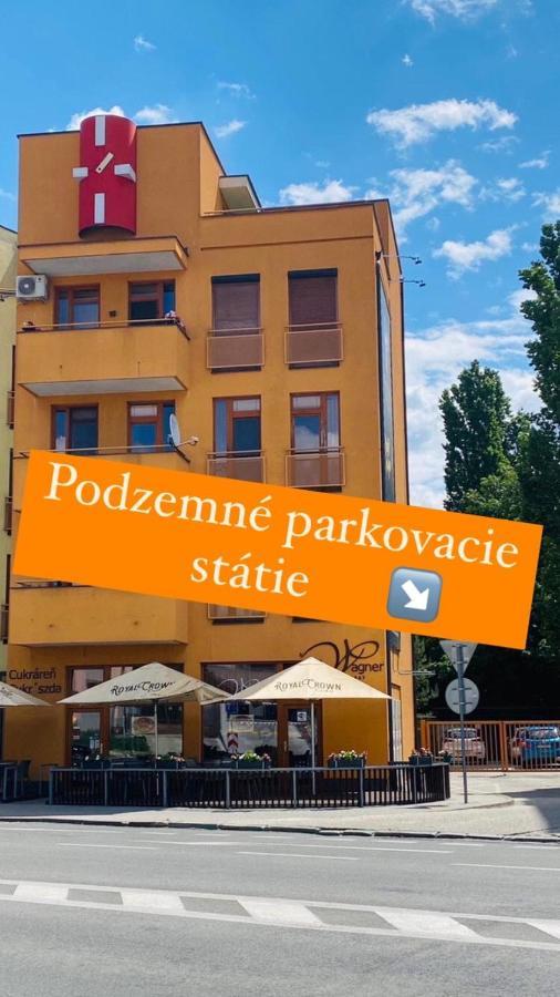 Apartment Gradus Dunajska Streda Luaran gambar